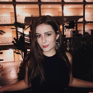 Meet your Posher, Kayla